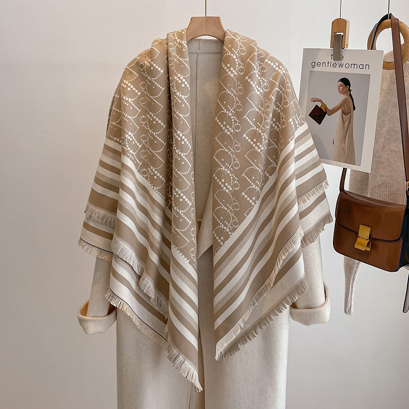 Elegant Striped Design Scarf I - đánh giá và giá Wool Scarf Men